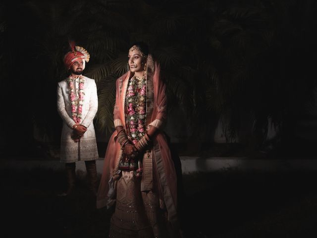 Bansi and Abhi&apos;s wedding in Mumbai, Maharashtra 36