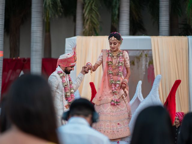 Bansi and Abhi&apos;s wedding in Mumbai, Maharashtra 19