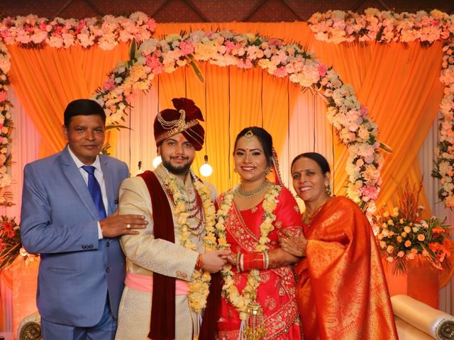 Nivedita and Gagan&apos;s wedding in Faridabad, Delhi NCR 18