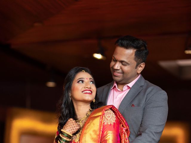 Mayuri and Pradeep&apos;s wedding in Mumbai, Maharashtra 30