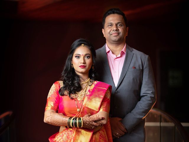 Mayuri and Pradeep&apos;s wedding in Mumbai, Maharashtra 32