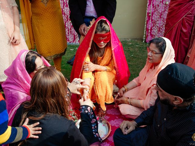 Garima and Akshay&apos;s wedding in Gurgaon, Delhi NCR 14