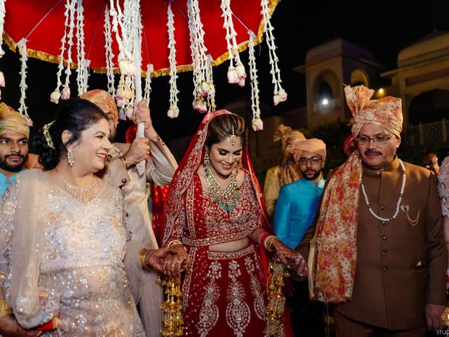 Garima and Akshay&apos;s wedding in Gurgaon, Delhi NCR 50