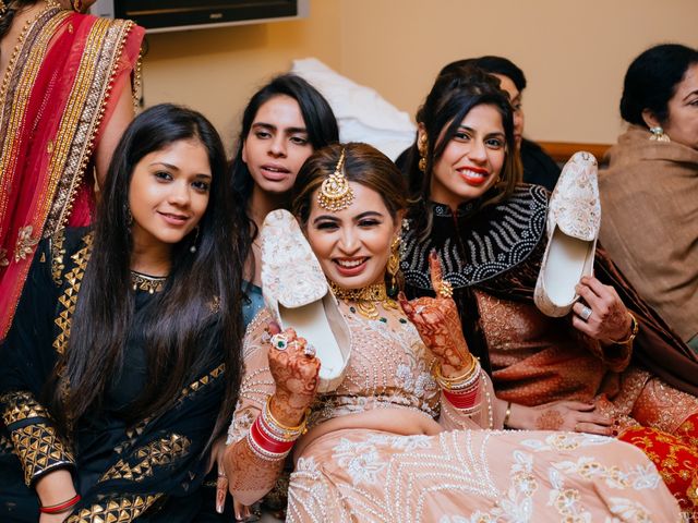 Garima and Akshay&apos;s wedding in Gurgaon, Delhi NCR 62