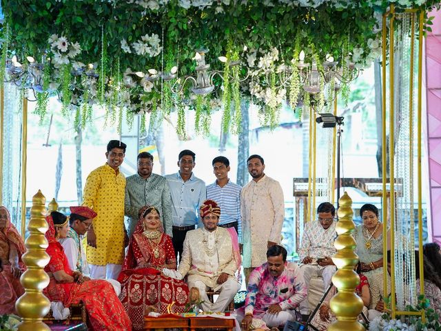 Rushabh and Sejal&apos;s wedding in Pune, Maharashtra 23