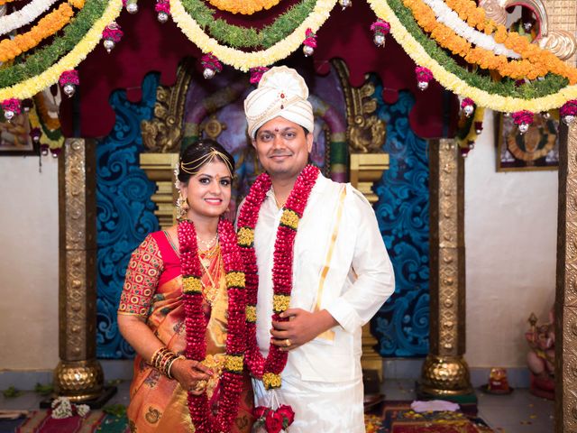 Bharthi and Bharath&apos;s wedding in Bangalore, Karnataka 10