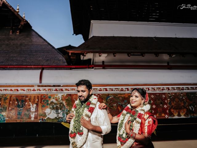 ASHOK and CHANDHNI&apos;s wedding in Ernakulam, Kerala 2