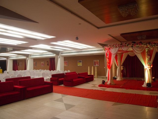 Barbie and Sandeep&apos;s wedding in Surat, Gujarat 36