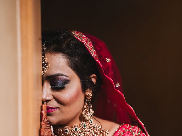 Rakhee and Dipesh's wedding in Mumbai, Maharashtra 18