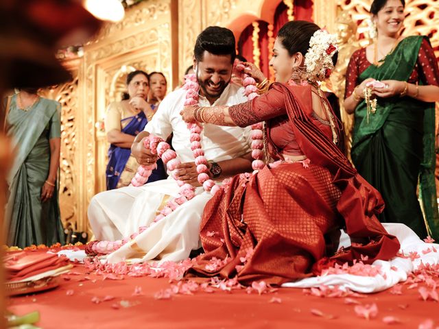 Devi and Govind&apos;s wedding in Ernakulam, Kerala 19