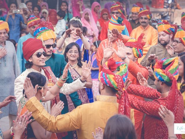 Sushmita and Kunal&apos;s wedding in Jodhpur, Rajasthan 37