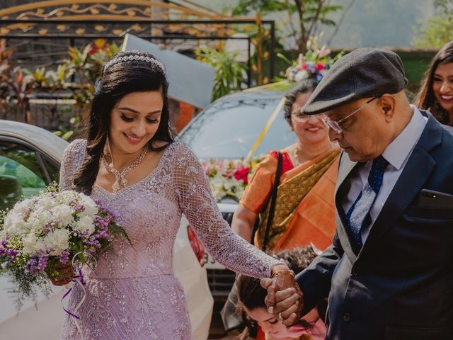 Vasundhara and Mika&apos;s wedding in Mumbai, Maharashtra 52