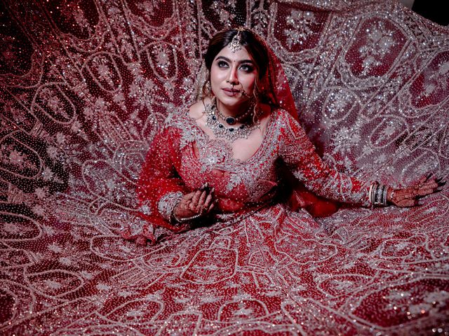 Riddhi and Tushar's wedding in Mumbai, Maharashtra 19