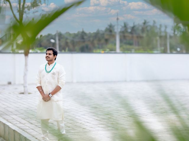 Lohith and Sahana's wedding in Bangalore, Karnataka 7