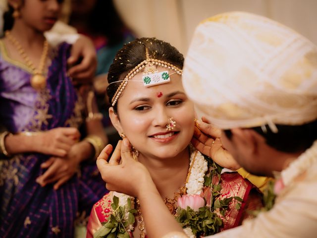 Lohith and Sahana's wedding in Bangalore, Karnataka 21
