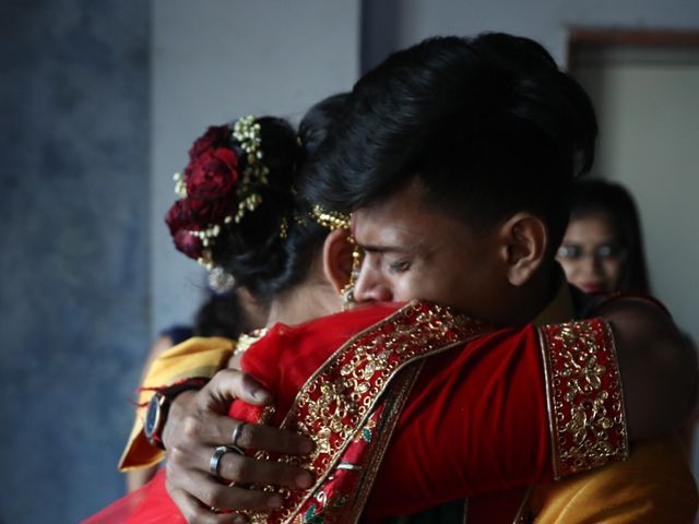 Hetal and Vijay&apos;s wedding in Vadodara, Gujarat 21