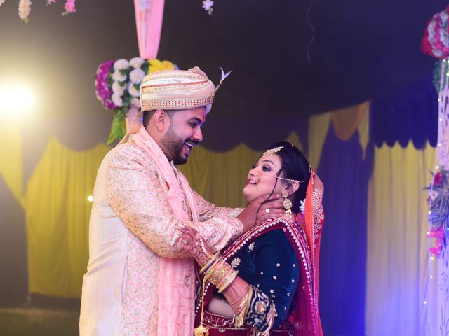 Swapnil and Atul&apos;s wedding in Lucknow, Uttar Pradesh 23