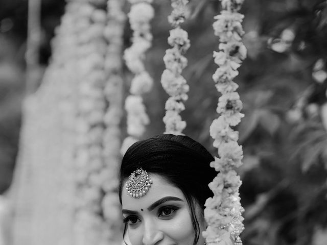 Nilmi and Vivek&apos;s wedding in Thrissur, Kerala 16