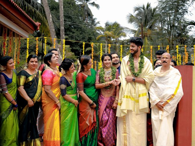 Nilmi and Vivek&apos;s wedding in Thrissur, Kerala 63