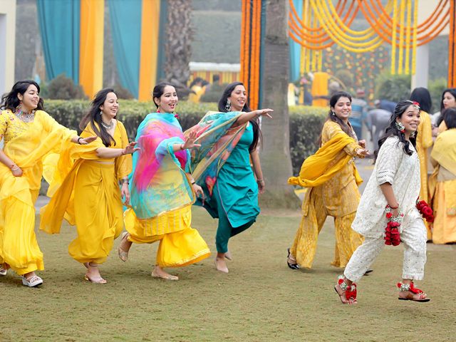 Anjali and Karan's wedding in Ambala, Haryana 43