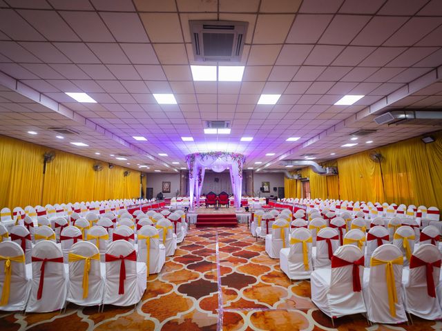 Kinjal and Paresh's wedding in Mumbai, Maharashtra 4