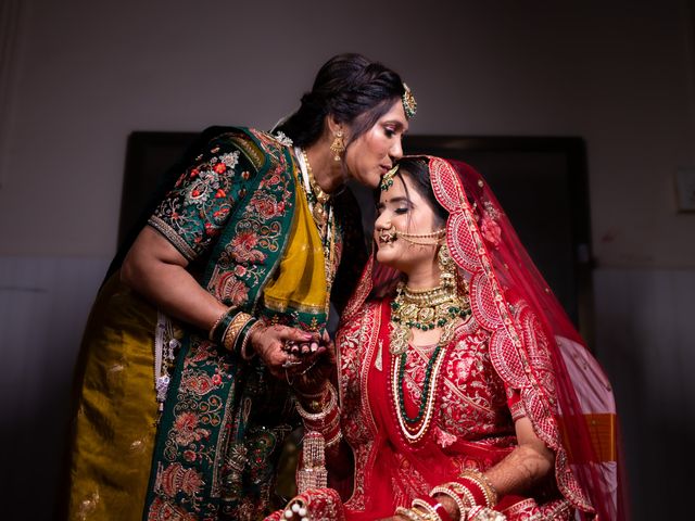 Kinjal and Paresh's wedding in Mumbai, Maharashtra 25