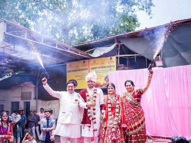 Kinjal and Paresh's wedding in Mumbai, Maharashtra 52