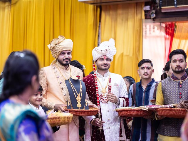 Kinjal and Paresh's wedding in Mumbai, Maharashtra 56