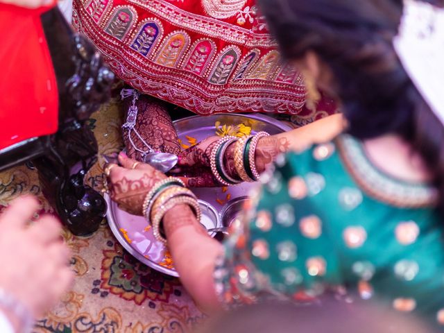 Kinjal and Paresh's wedding in Mumbai, Maharashtra 75