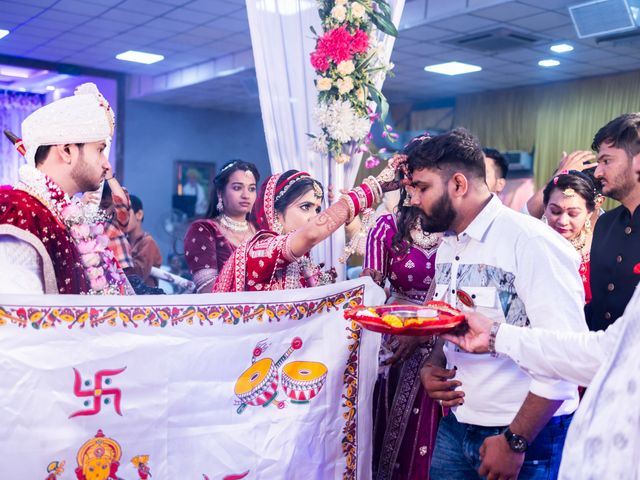 Kinjal and Paresh's wedding in Mumbai, Maharashtra 104