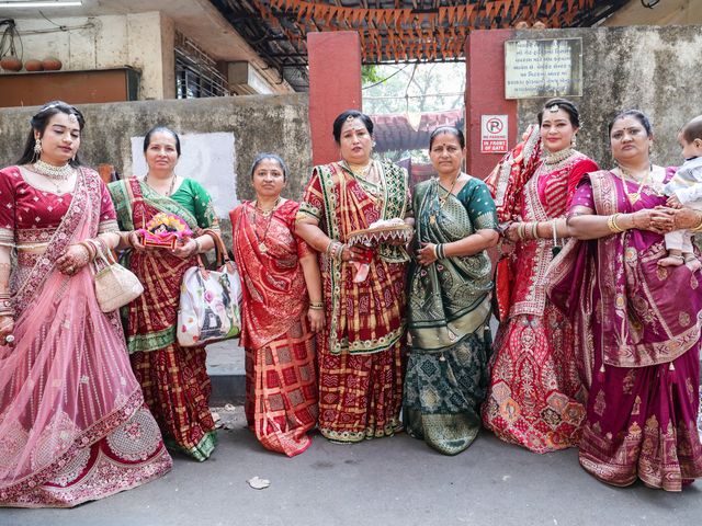 Kinjal and Paresh's wedding in Mumbai, Maharashtra 179