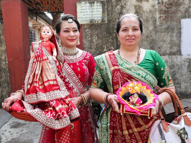 Kinjal and Paresh's wedding in Mumbai, Maharashtra 181