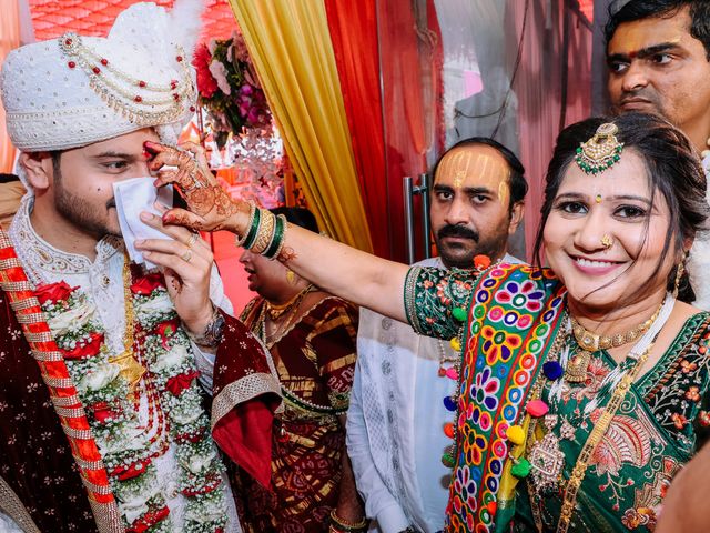 Kinjal and Paresh's wedding in Mumbai, Maharashtra 204