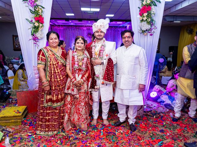 Kinjal and Paresh's wedding in Mumbai, Maharashtra 226