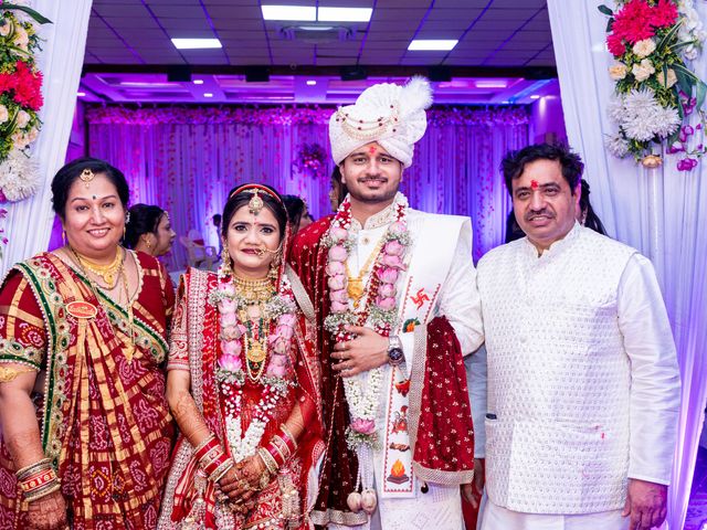 Kinjal and Paresh's wedding in Mumbai, Maharashtra 227