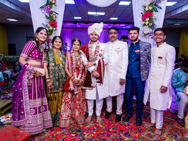 Kinjal and Paresh's wedding in Mumbai, Maharashtra 232