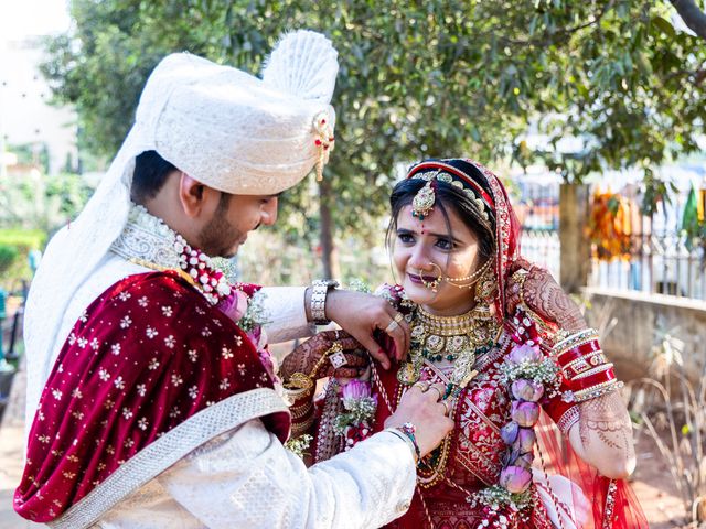 Kinjal and Paresh's wedding in Mumbai, Maharashtra 240