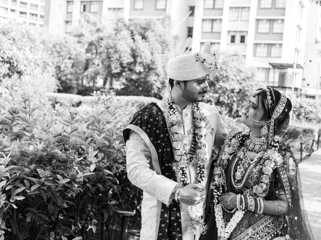 Kinjal and Paresh's wedding in Mumbai, Maharashtra 241