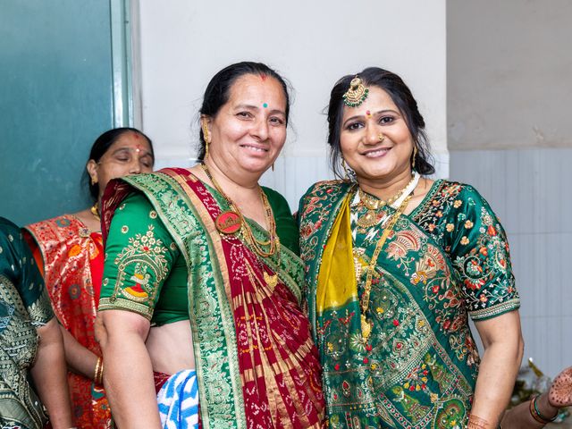 Kinjal and Paresh's wedding in Mumbai, Maharashtra 247