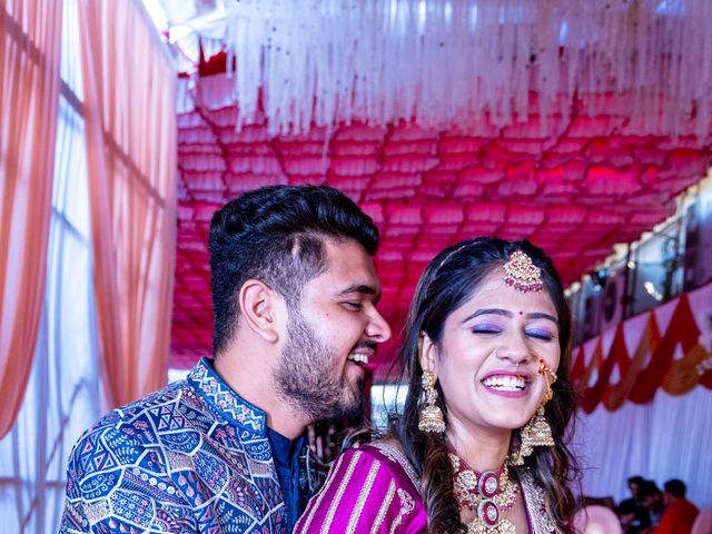 Kinjal and Paresh's wedding in Mumbai, Maharashtra 250