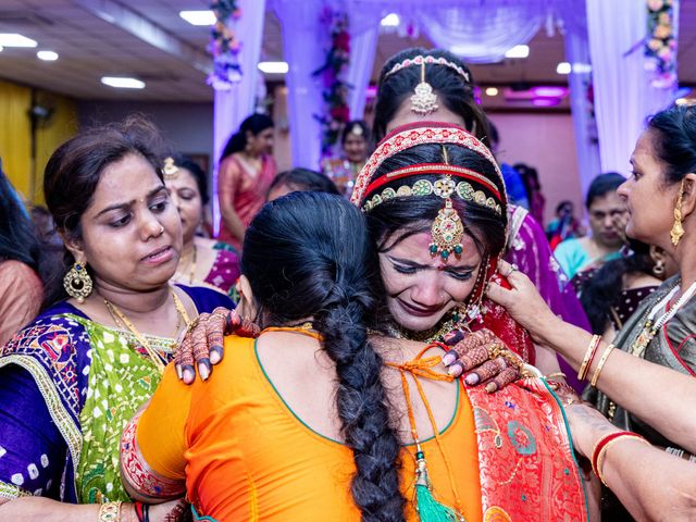 Kinjal and Paresh's wedding in Mumbai, Maharashtra 256