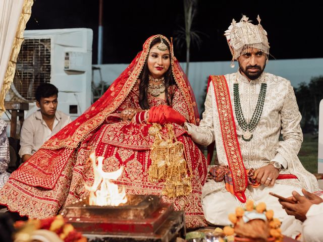 Parekshi and Paras's wedding in Dausa, Rajasthan 62