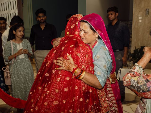 Parekshi and Paras's wedding in Dausa, Rajasthan 106