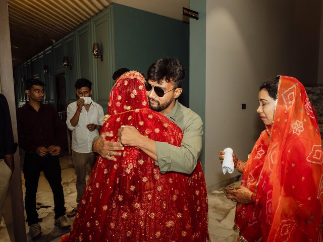 Parekshi and Paras's wedding in Dausa, Rajasthan 107