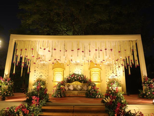 Prachi and Anunay's wedding in Dwarka, Delhi NCR 15