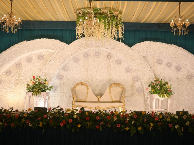 Aakansh and Jaipriya's wedding in Gorakhpur, Uttar Pradesh 17