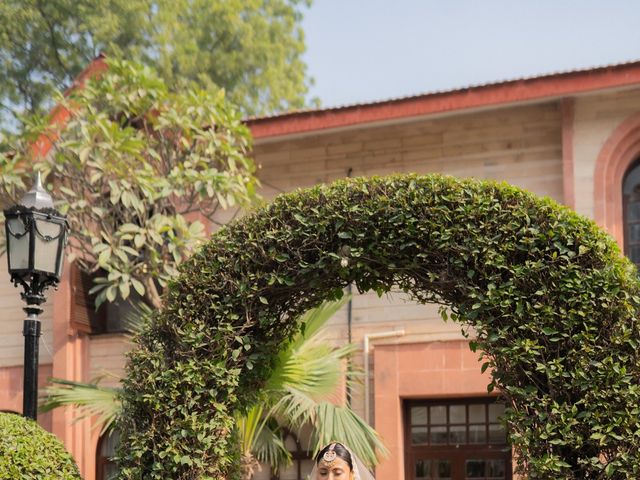 Shreya and Rahul's wedding in West Delhi, Delhi NCR 5