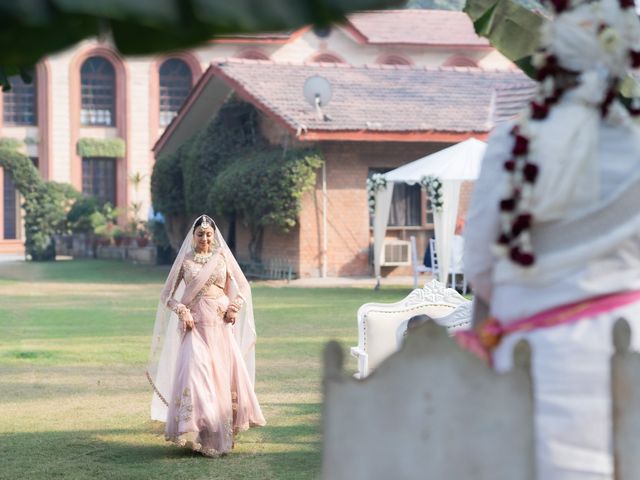 Shreya and Rahul's wedding in West Delhi, Delhi NCR 27