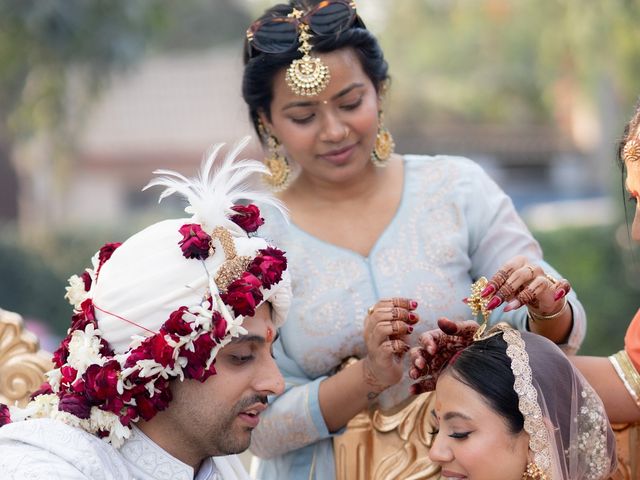 Shreya and Rahul's wedding in West Delhi, Delhi NCR 42