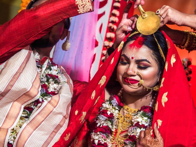 Shounak and Mohana&apos;s wedding in Cachar, Assam 24